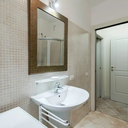 Fiordalisi Apartment *